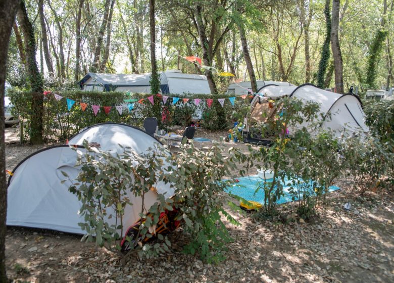 CAMPING LES CYPRES