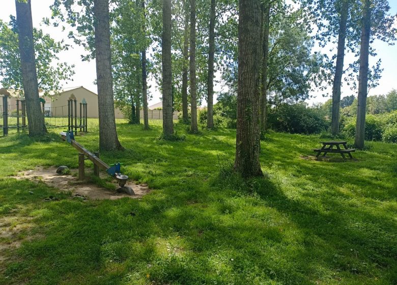 AIRE DE JEUX DU CHÂTEAU