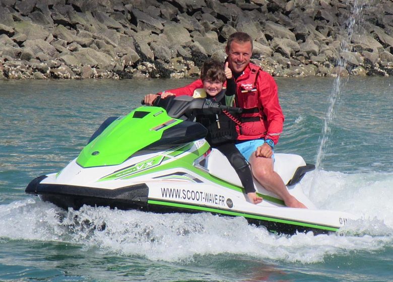 SCOOTER DES MERS – SCOOT-WAVE RACING