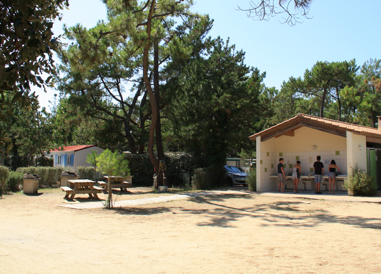 CAMPING LES PINÈDES DE LA CAILLAUDERIE