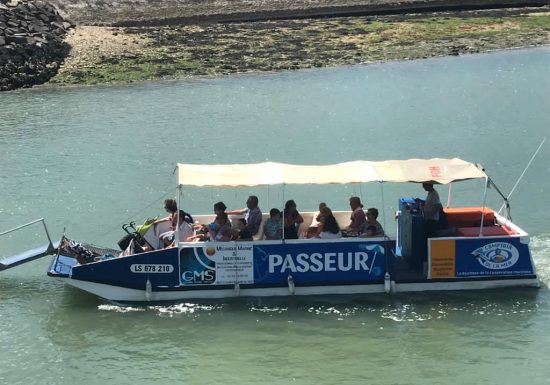 BATEAU : LE PASSEUR