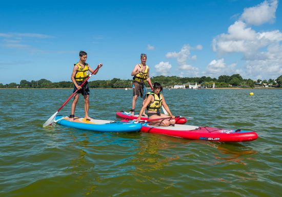 LOCATION STAND UP PADDLE- BASE NAUTIQUE DES VALLÉES