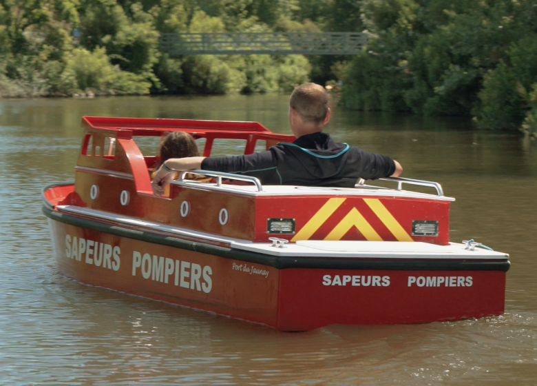 VENEZ NAVIGUER EN FAMILLE EN BATEAU ÉLECTRIQUE – LES P’TITS MOUSSES